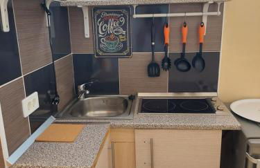 Cheap Studio, wifi free Adeje house - Foto 4