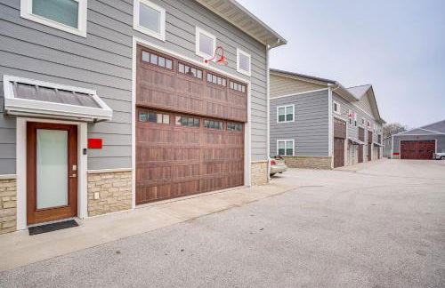 Road America Retreat Modern Villa with Garage! - Foto 27