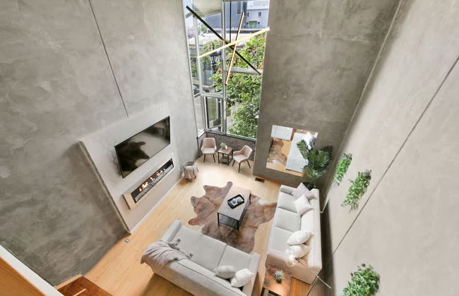 New York Style Penthouse in the Heart of the City - Photo 17