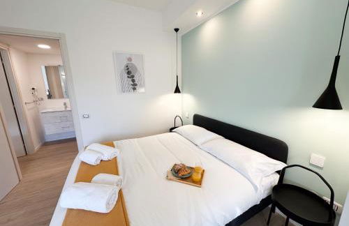 Arcimboldi's Nest - Close to Metro and Train - Foto 3