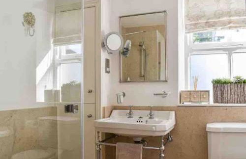 No6, Queens square - Photo 19