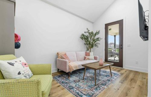 Near Indy Attractions • Deck • Patio • Fenced Yard - Photo 24