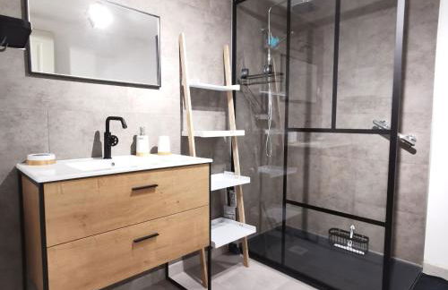 Gîte des Remparts près de Clermont, confort et charme - FR-1-582-541 - Foto 6