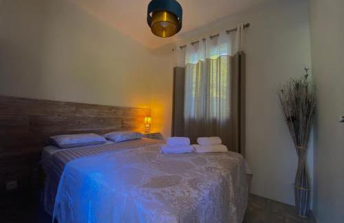 Vue panoramique sur le château,montagne et grottes - Foto 8