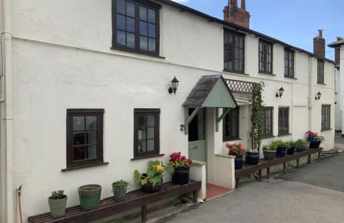 Church Cottage, Charmouth - Photo 11