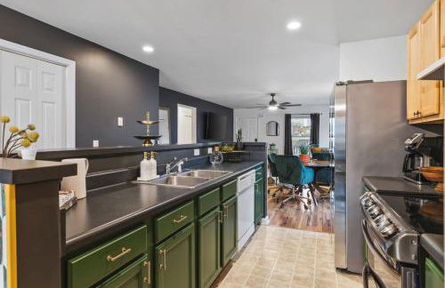 Pool Table WALK to Downtown Bars and Farmers Market - Foto 18