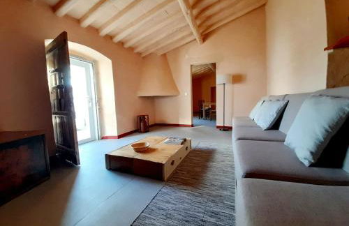 StoryHouse33 - Casa com histórias, pátio e jacuzzi - Foto 32