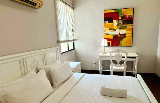 Century Bay Private Residences - Photo 7