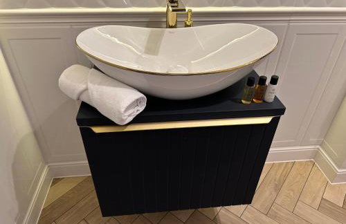 Apartamenty OFF PIOTRKOWSKA w Roosevelta Residence, Klimatyzacja, Wejście na KOD, WiFi, FV - Foto 56