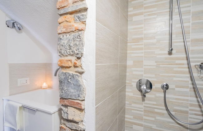 Pozzo Vertical Apartment With Garden and Parking - Foto 17