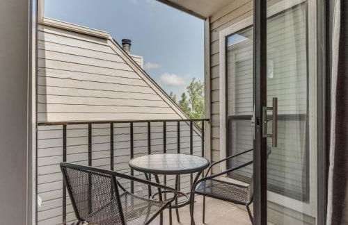 Quiet Modern Heavenly Paradise Love and Balcony Near Lake, Mall, Food, Entertainment! - Foto 10