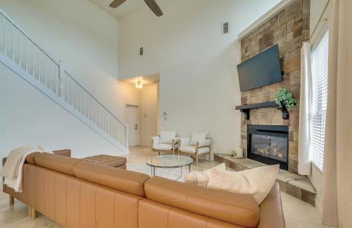 Private Beach at Lakefront Summerfield Getaway! - Foto 5