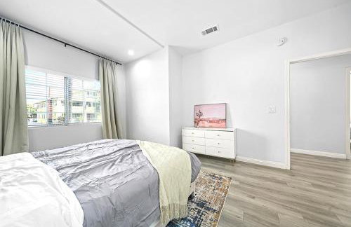 Great Location Oasis w Huge Backyard Near DTLA ,USC ,Ktown - Foto 42