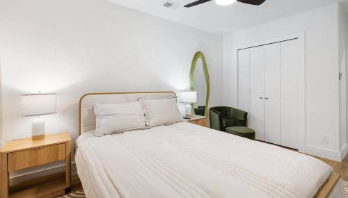 Stylish Austin Escape 4BR, 2BA, Minutes from Domain, Q2 Stadium - Foto 3, wardrobe