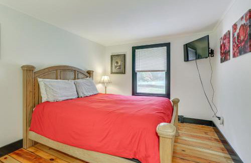 Walk to Mohican Lake: Catskills Getaway w/ Dock! - Foto 15