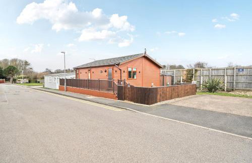 2 Bed Cabin - Sleeps 4 - Pets - 5 min to Beach - Foto 19