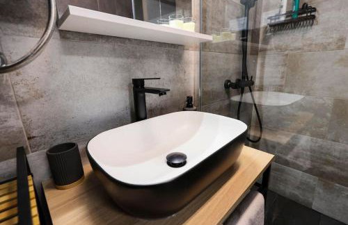 Blackwood Haven: Modern Escape - Foto 14