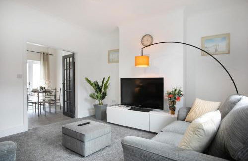 Cudworth House, Barnsley for contractors & Families, off-road parking, fast WIFI,etc - Foto 1