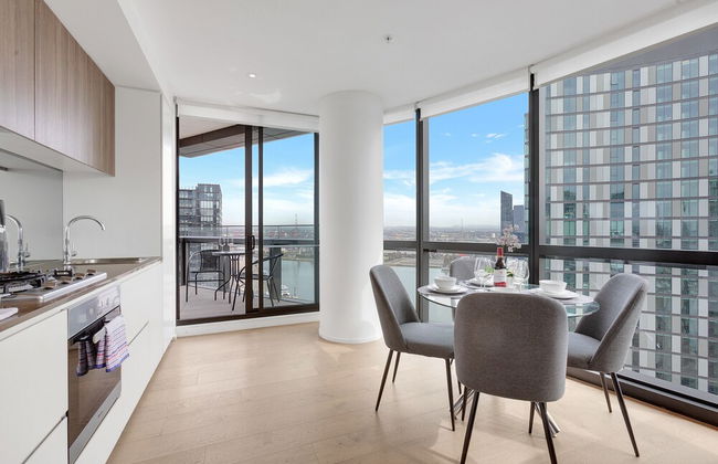 Melbourne Lifestyle Apartments - Best Views on Collins - Photo 75