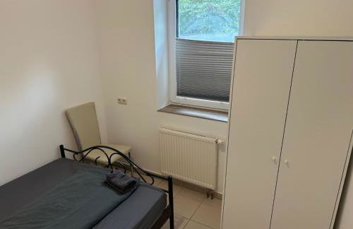 3 Schlafzimmer, Wohnzimmer, Küche, Bad, Terrasse, Parkplatz - Foto 8