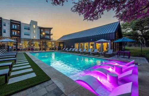 Luxurious New Unit 1Bd1Ba Pool, Golf Sim - Foto 31