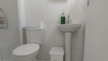 2 Quartos, Espaçoso e Completo, com Internet Wi-Fi e Garagem - Foto 3