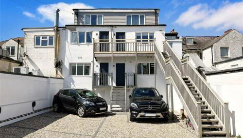 River Breeze 3-Bed BALCONY Apartment - Foto 3