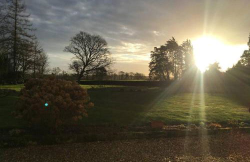 Stay on the grounds of this beautiful Manor house - Photo 2