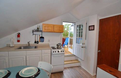 Cozy Alcove Studio Apt w Outdoor deck w NYC Views - Foto 3