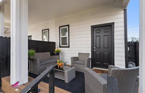 3BR Duplex - Walk to Bishop Arts - Fenced Yard - Foto 22