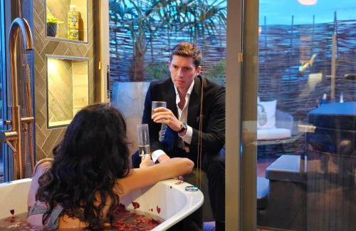 Lavish Country Retreat 30mins Taxi Ride From West London - Photo 2