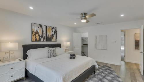 Luxury Home with 5 Bedrooms and Private Pool - Foto 5