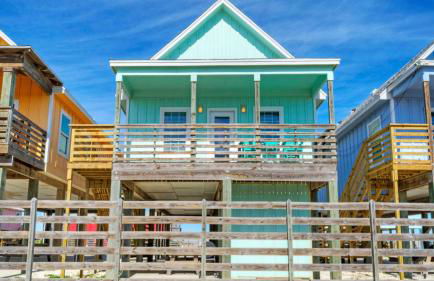 Group Getaway w/ Pool, Boat Dock 2 Homes Laguna Village Retreat by Avantstay - Foto 102