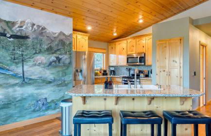 Golden Summit by AvantStay Stunning Secluded Cabin w Access to Tahoe Donner - Foto 16