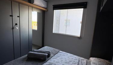 Apartamento com Wifi, ar condicionado e estacionamento - Foto 4