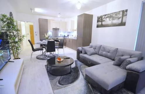 Royal Docks Modern Retreat Eddington Court Sleeps 5 - Foto 1