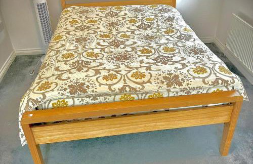 House - Sleeps 5 Private Parking & Pets Allowed - Foto 5