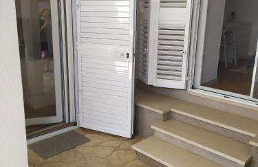 Cozy Jelsa apartment in the shade of the pines. - Foto 4