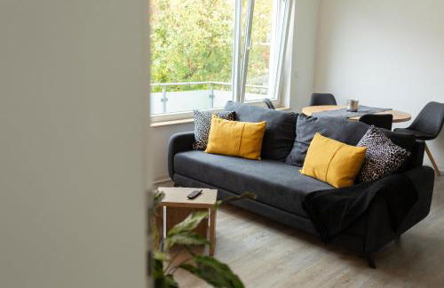 BEST STAY CityAppartment Hünfeld- SmartTV FreeWlan Balkon, in wenigen Minuten am Bahnhof, Innenstadt und doch ruhig gelegen - ideal für Paare oder Geschäftsreisen - Foto 2