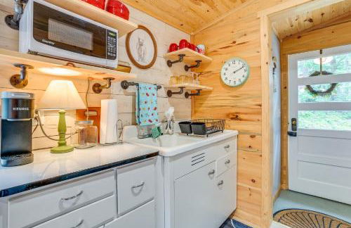 Enchanted Lake Huron Cottage with Beach Access! - Foto 9