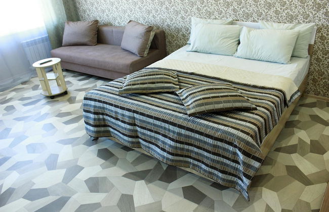 Dobrye Sutki Apartment on Martyanova 63 - Photo 2