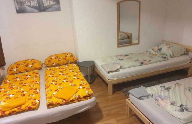 Charming 4-bedroom Apartment in Ludwigsburg With Central Heating - Foto 1