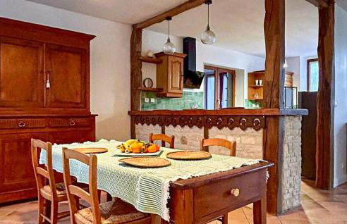 Pet Friendly Home In Nanteuil-En-Vallée With Wifi - Foto 4