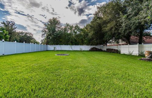 A Large Tropical Estate with 2 Acres of Space home - Foto 56