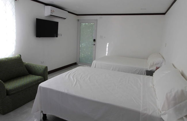 Sand and Blue Seas - Photo 5