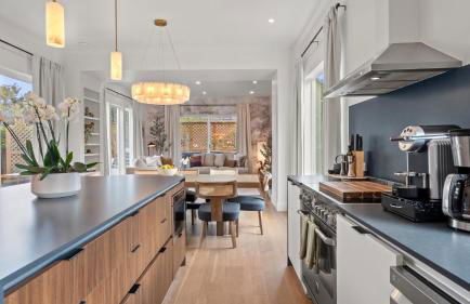 Brand New Low-Allergen Retreat with Hot Tub - Foto 20