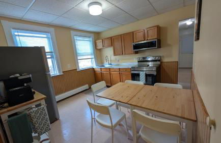 Charming 3BR near Boston, Airport and Beach with parking - Foto 22