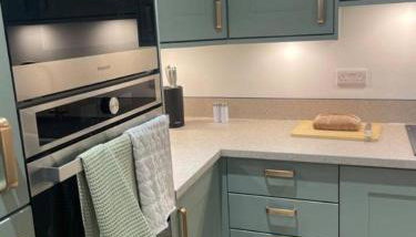 Huddersfield Lux 2 Bedroom Apartment & Opposite Train Station & City Centre - Foto 4