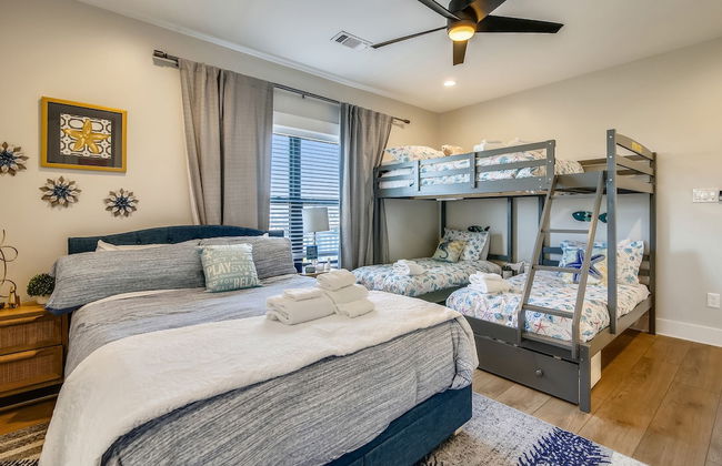 Triton's Treasure - Photo 2