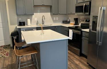 Walnut Street Near IU and Downtown B-Town - Foto 6